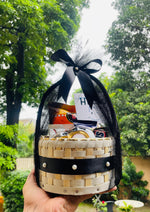 Load image into Gallery viewer, Luxury Black Pearl Gift Basket | GB-046
