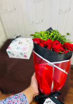 Load image into Gallery viewer, Red Rose Bouquet &amp; Gift Box Combo | GDEL-094
