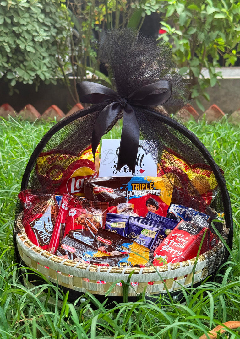 Snack & Chocolate Gift Basket | GB-156