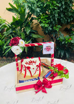 Load image into Gallery viewer, Cake Gift Tray with Chocolates | CBT-002
