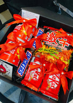 Load image into Gallery viewer, Premium Snack Hamper Box | GBO-072

