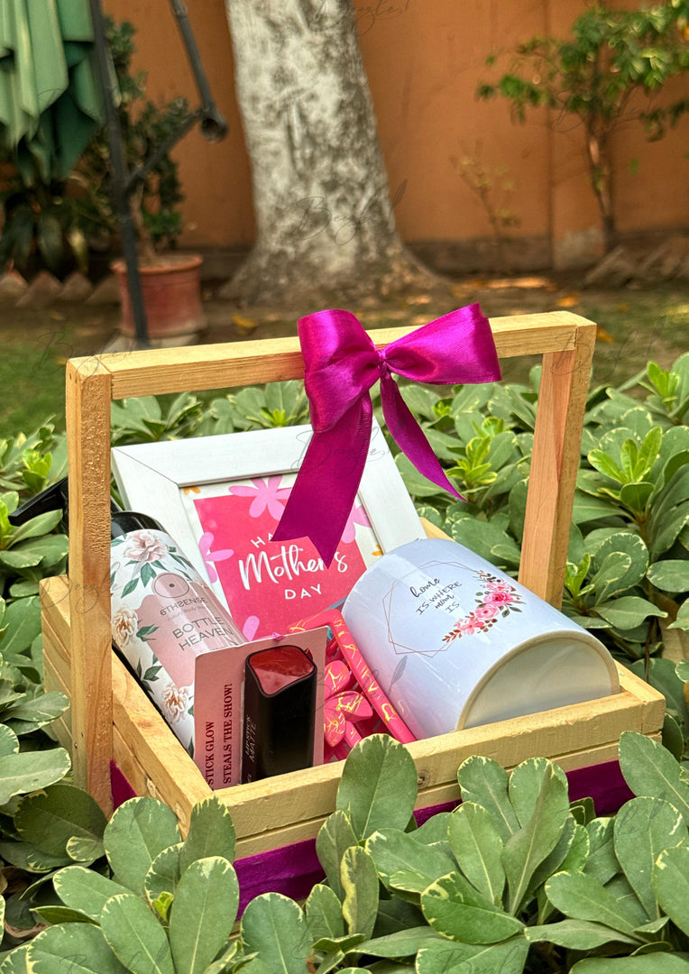 Mother’s Day Gift Box with Mug & Lipstick | GB-112