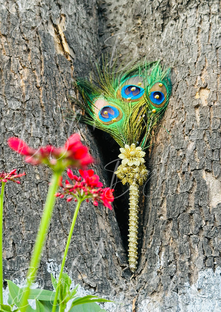 The Nikkah Pen Decorated With Golden Lace, Three Peacock Feather | PEN-47