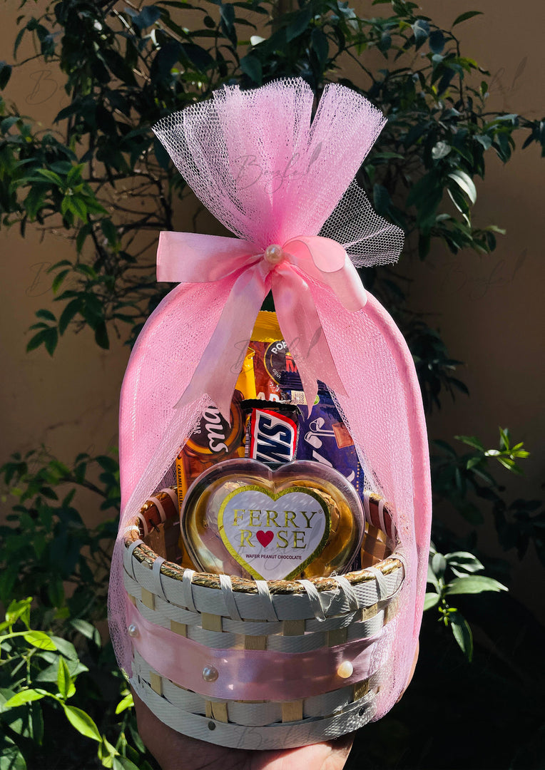 Black Basket Gift with Chocolates & Heart Box | GB-179
