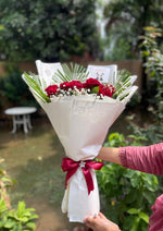 Load image into Gallery viewer, Beautiful Red Rose Hand Bouquet | BCG-133
