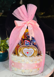 Black Basket Gift with Chocolates & Heart Box | GB-179
