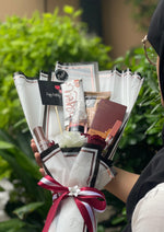 Load image into Gallery viewer, Perfume and Chocolate Gift Bouquet | BCG-140
