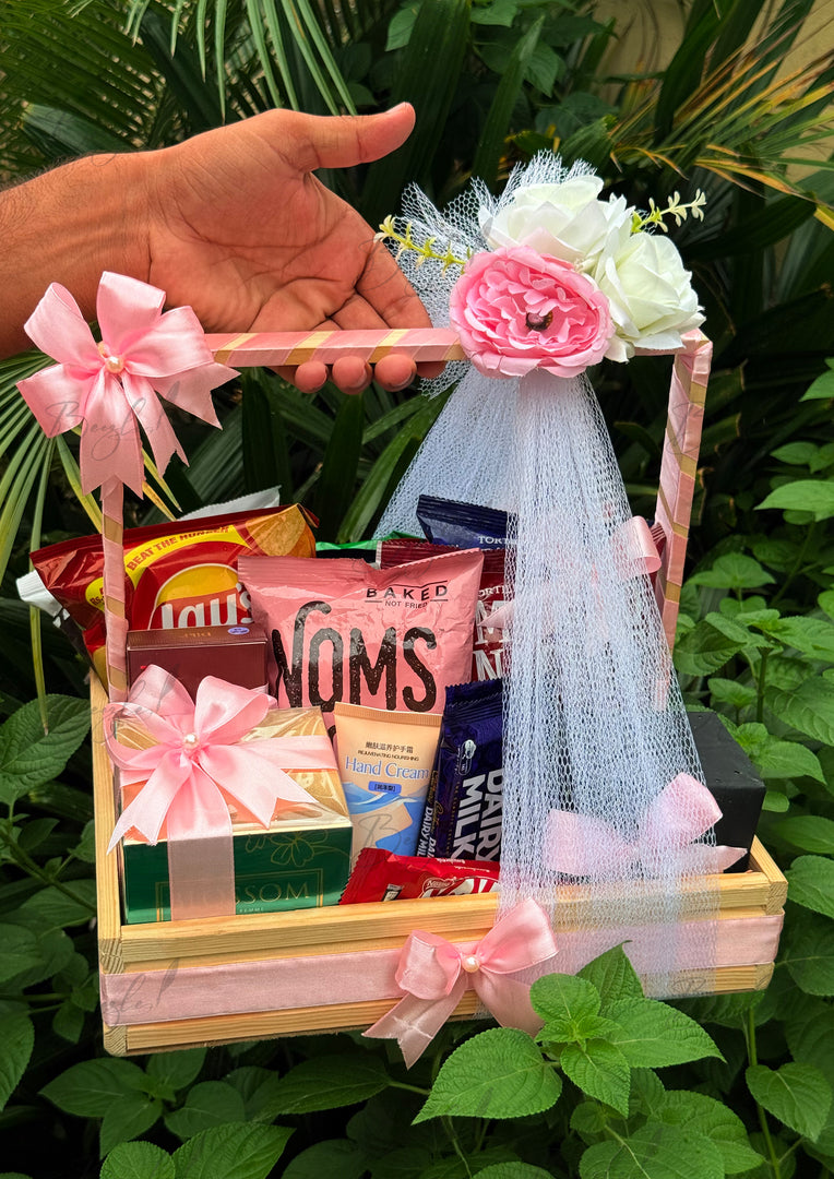 Pink Delight Basket with Chocolates & Chips | GB-182