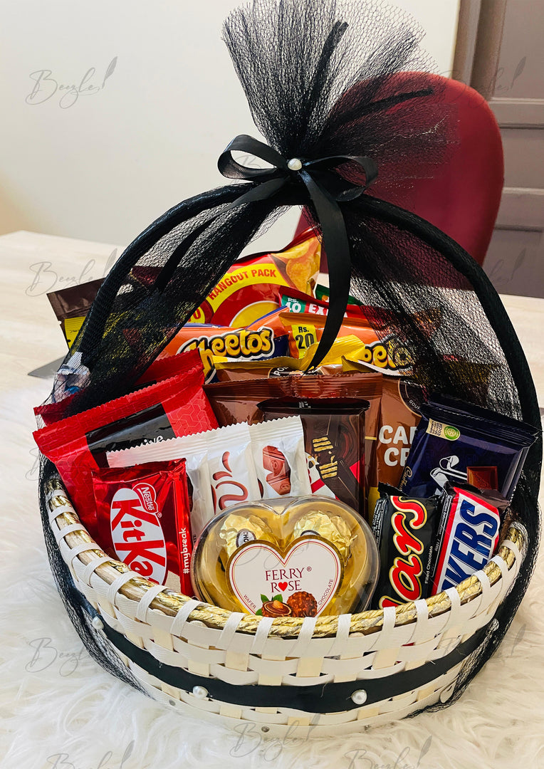 Elegant Black & White Snack Basket | GB-054