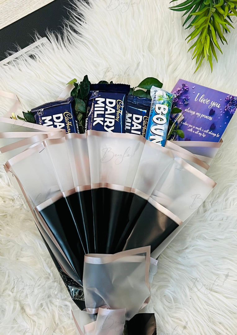 Stylish Fan-Wrapped Chocolates Bouquet | BCG-052