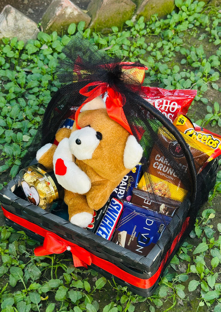 Cuddles & Treats Gift Basket | GB-048