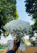 Load image into Gallery viewer, Pure White Roses Bouquet | BCG-239

