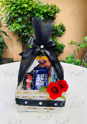 Chocolate Gift Basket – Black Wrap with Red Roses | GB-189