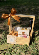 Load image into Gallery viewer, Golden Eid Gift Basket | GB-133
