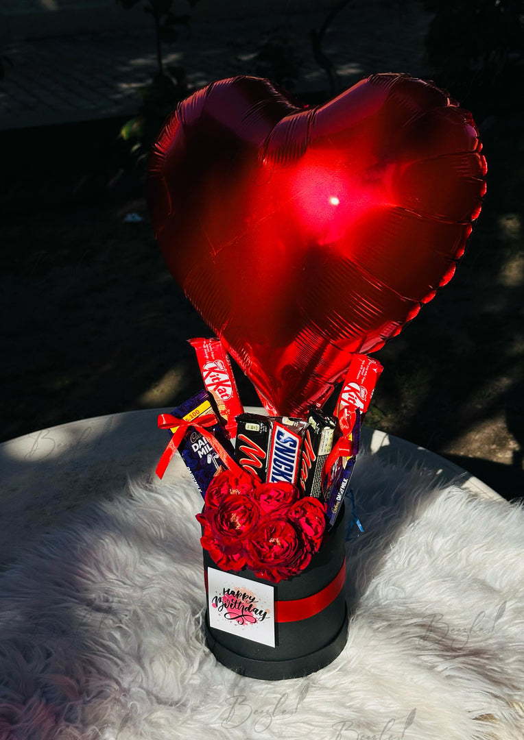 Sweetheart Delight Balloon & Chocolate Bouquet | GB-073