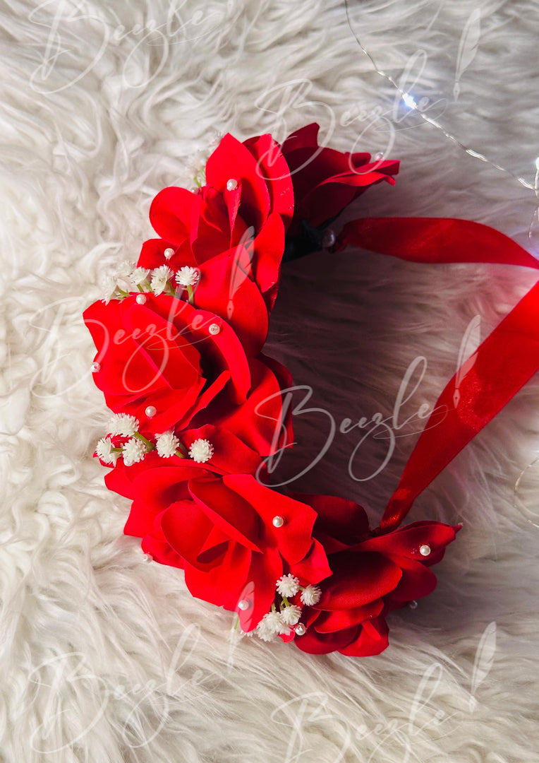 The Red Rose Attractive Gajray With White Flowers | GAY-008