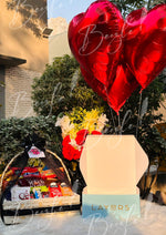 Load image into Gallery viewer, Romantic Anniversary Gift Hamper | DEL-126
