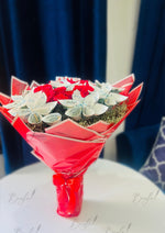 Load image into Gallery viewer, 500 Rupee Note Bouquet with Red Roses | BCG-111
