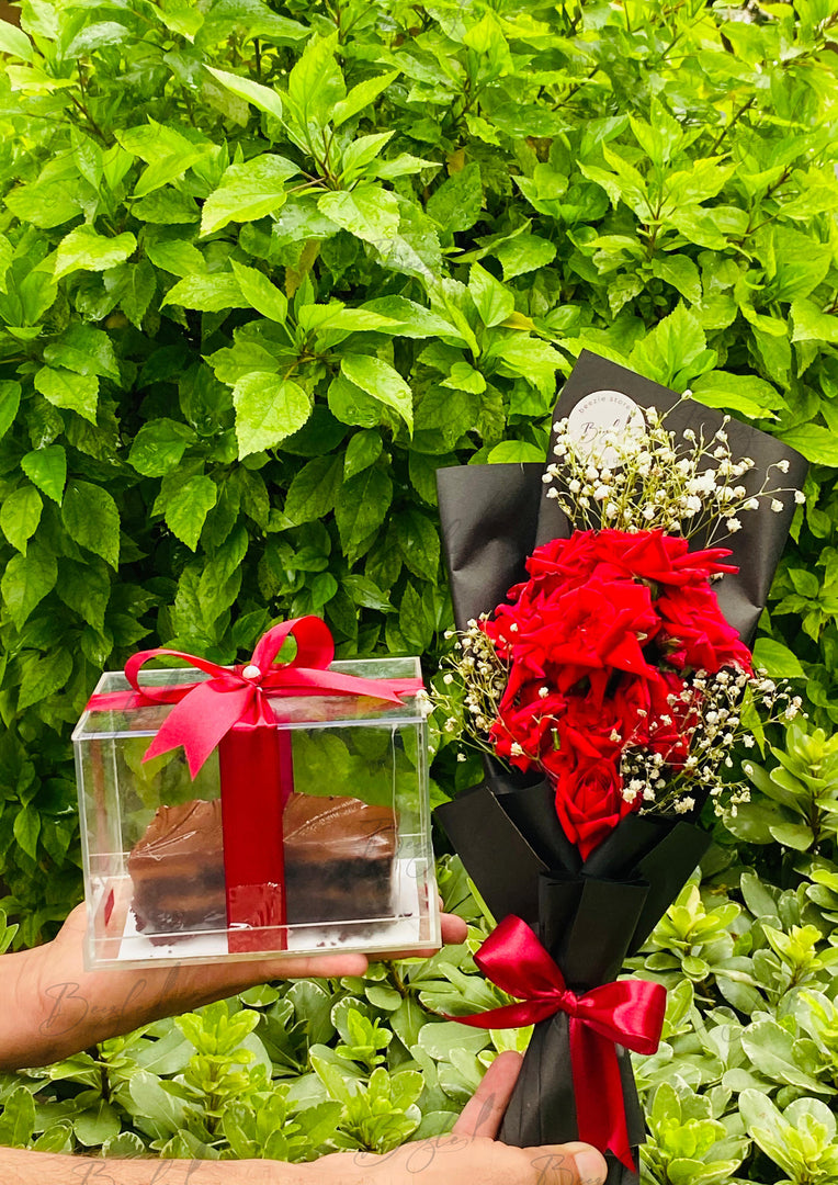 Sweet Red Rose Bouquet with Brownie Box Gift Set | GDEL-116