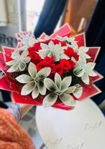 Load image into Gallery viewer, 500 Rupee Note Bouquet with Red Roses | BCG-111
