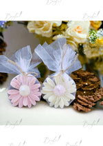 Load image into Gallery viewer, Twin Daisy Candle Gift Set | SCDS-012

