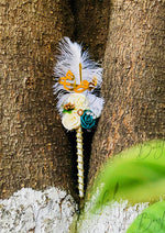 Load image into Gallery viewer, The Attractive Qubool Hai Nikah Pen Decorated With Feather, Two white &amp; One Frozi Flower | PEN-69
