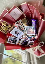 Load image into Gallery viewer, Personalized Bride to Be Chocolate Gift Bouquet with Photos | BCG-021
