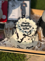 Load image into Gallery viewer, Close-up of personalized birthday cake in Noir Birthday Charm
